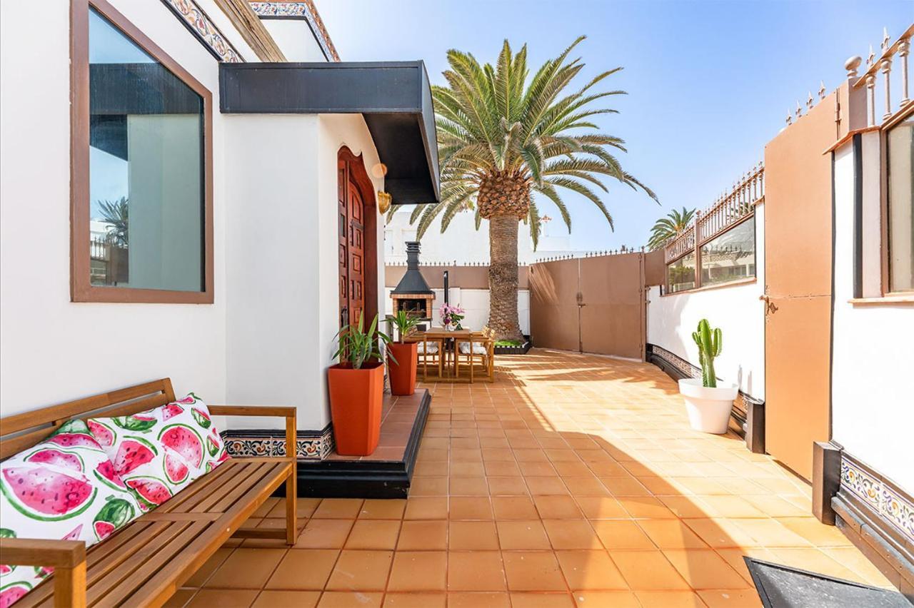 Villa Corralejo Bay Beachfront Corralejo By Holidays Home Zewnętrze zdjęcie